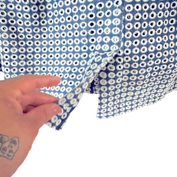 5 for $40 SALE 
CHICO’S Blue White Eyelet Knit Lightweight Blazers 1 (S), (8-10) - Picture 6 of 15